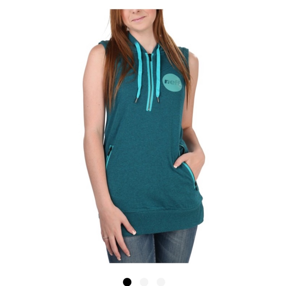 Neff Sleeveless Hoodie - Medium